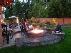 Backyard Design Ideas with Fire Pit