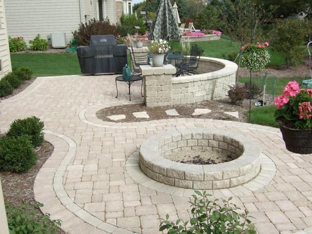 Patio with Fire Pit Designs