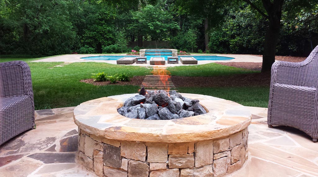 15 Cool Fire Pit Ideas