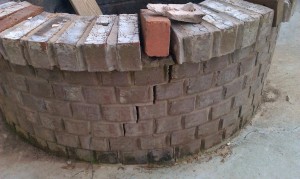 How to Make a Fire Pit Out of Bricks
